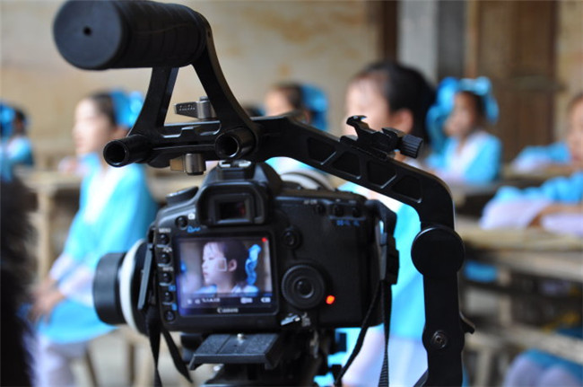 如何給生產(chǎn)企業(yè)拍攝宣傳片